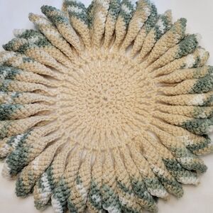 (2) Vintage Handcrafted Crochet Flower Hot Pad Doilie Table Decor